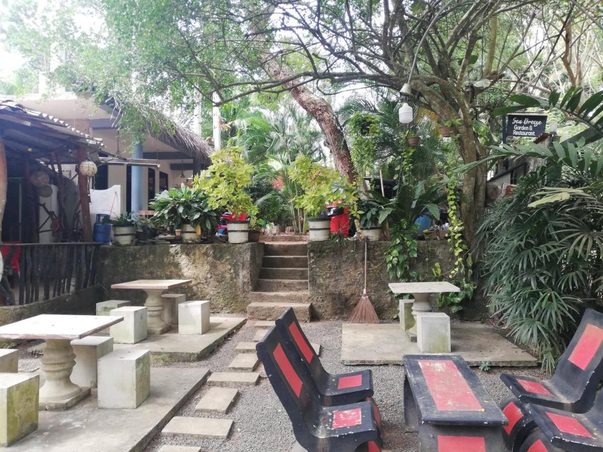 Sea Breeze Garden Hotel Tangalle Buitenkant foto