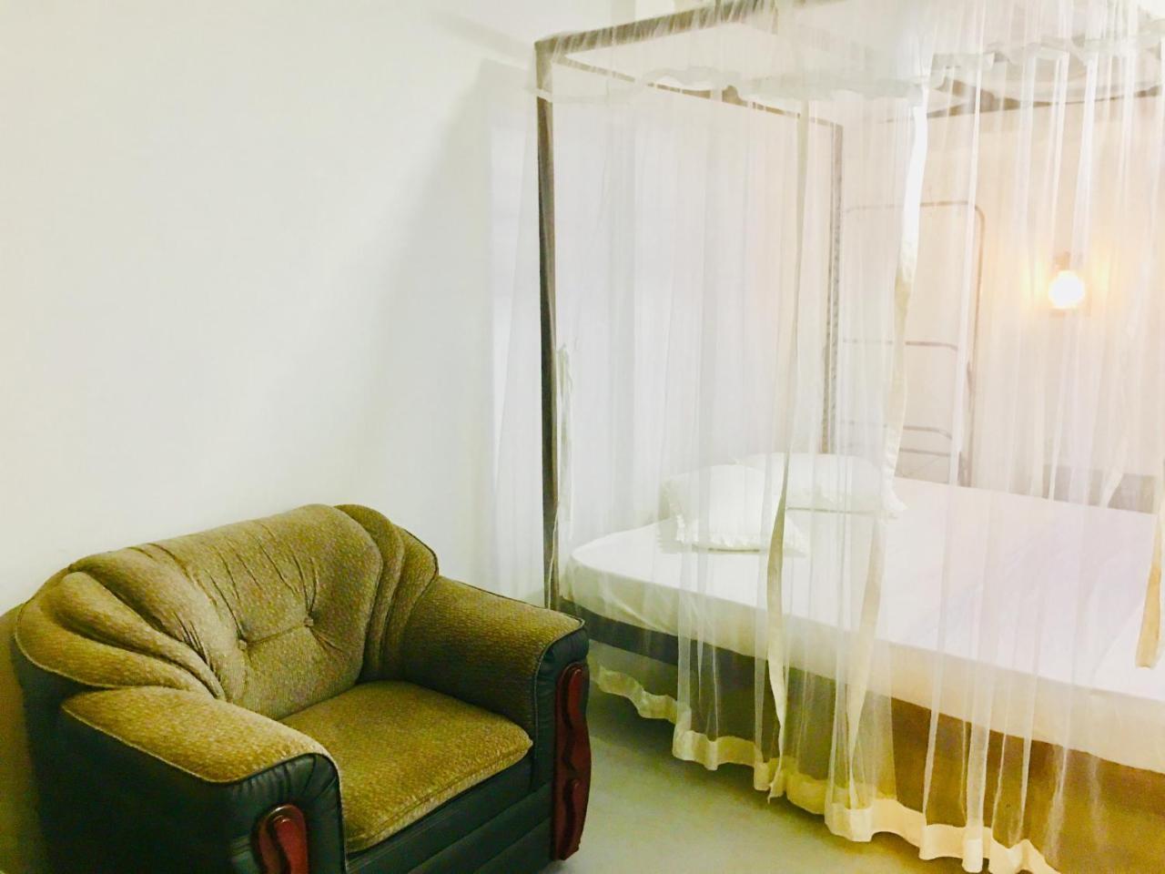 Sea Breeze Garden Hotel Tangalle Buitenkant foto